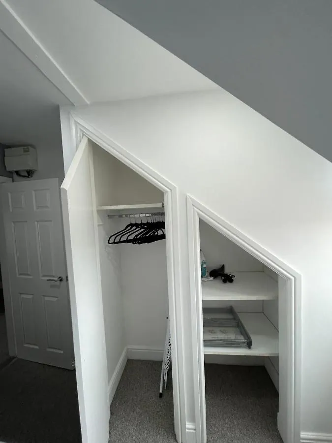 Luton Short Term Lets - Cardiff Road Apartment United Kingdom